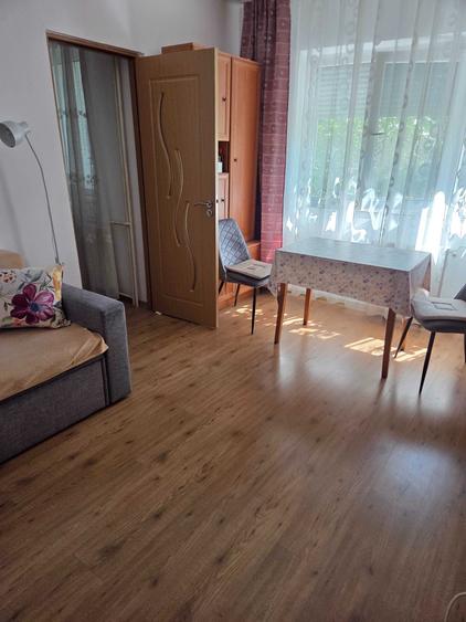 Apartament cu 2 camere semidecomandat în Est