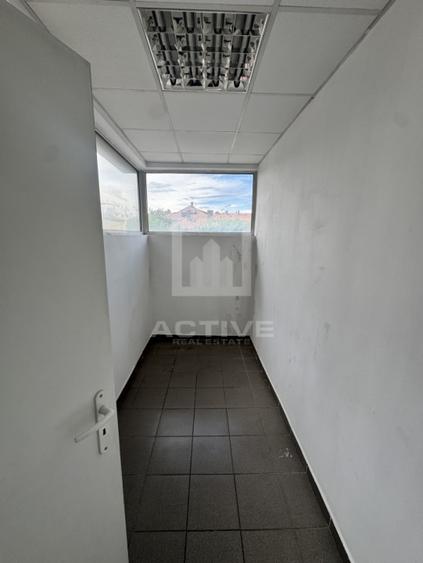 Spațiu comercial, de 137.69999694824 mp, în Central