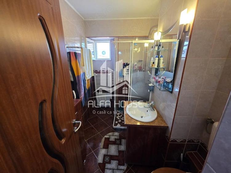 Vand Ap.3 camere Decomandat Zona Comisariat! - 3