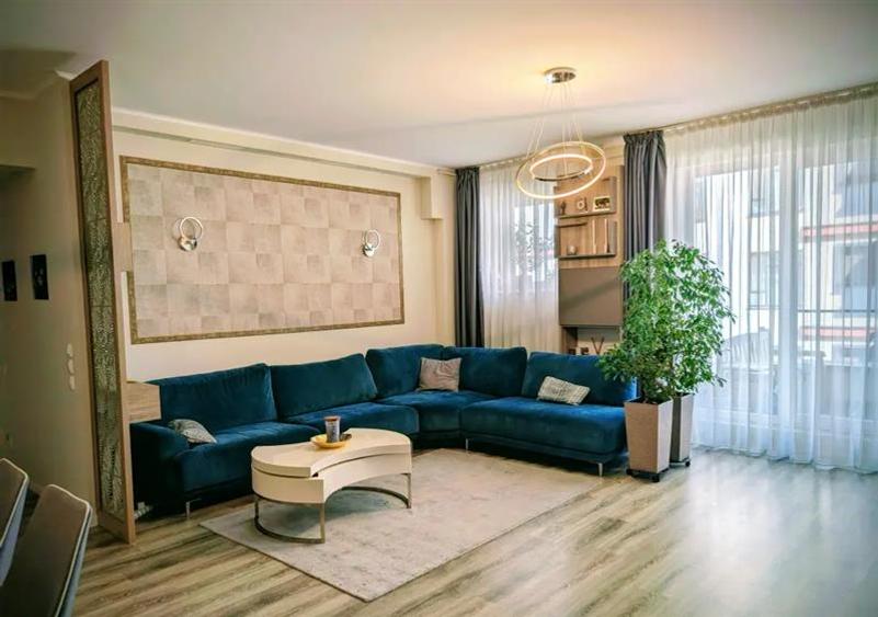 Apartament cu 4 camere decomandat, mobilat în Floreasca