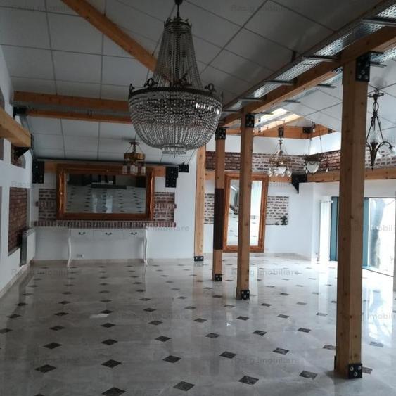 Casă individuală cu 7 camere semidecomandat cu Teren 150 Mp în 1 Mai