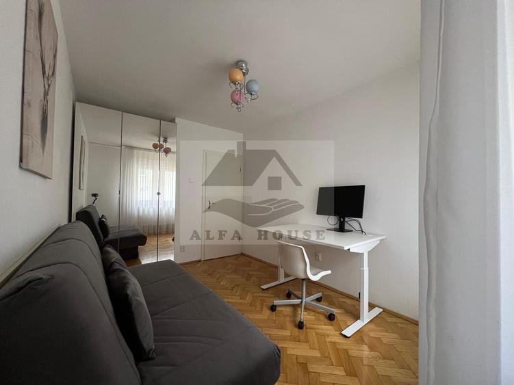 Apartament cu 3 camere decomandat în Central