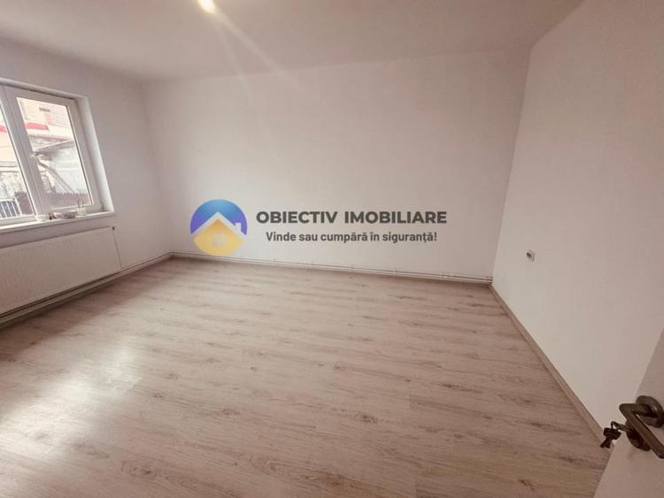 Casă cu 4 camere cu Canalizare în Gara Veche