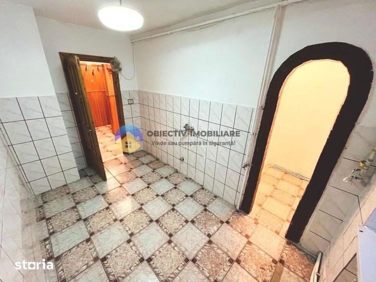 Apartament cu 3 camere decomandat în Dărmănești