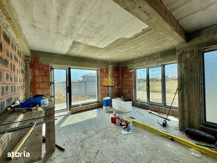 Casă cu 4 camere cu Teren 375 Mp în Central