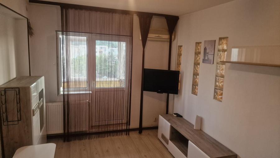 Apartament cu 2 camere decomandat în Găvana