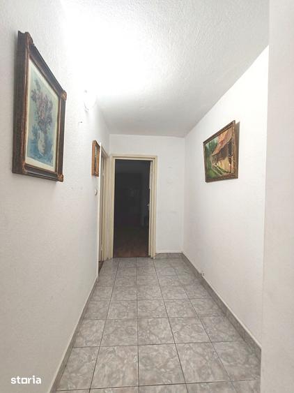 Apartament cu 2 camere decomandat în Negru Vodă
