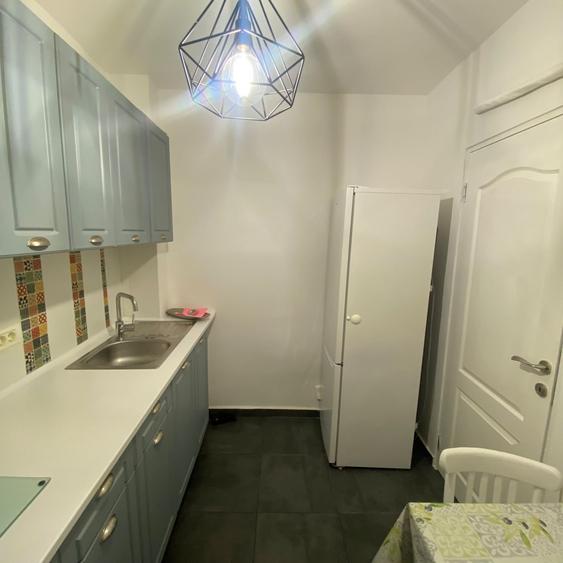 Apartament cu 3 camere decomandat, mobilat în Pantelimon