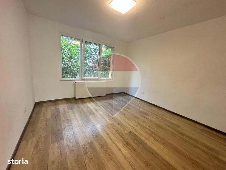 Apartament cu 4 camere în Craiter