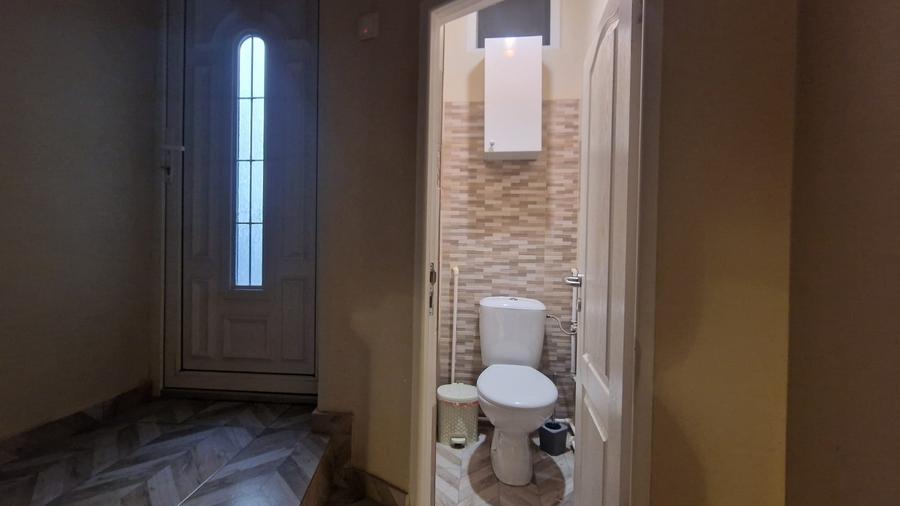 Casă cu 5 camere cu Teren 214 Mp în Copou