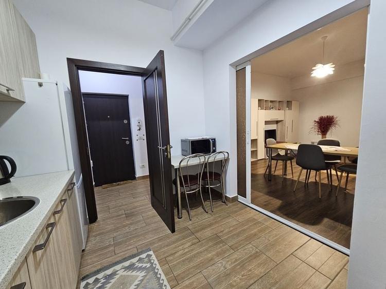 Apartament cu 2 camere, mobilat în Brăilei
