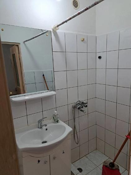 Garsonieră decomandată în Bartolomeu