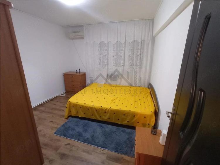 Apartament cu 4 camere în Filiași