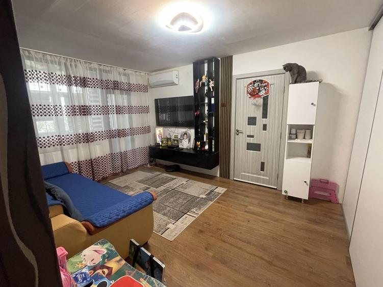 Apartament cu 2 camere semidecomandat în Țiglina 1