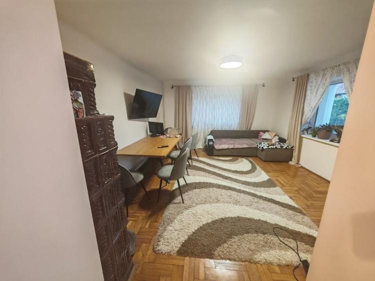 Casă cu 4 camere în Suceagu