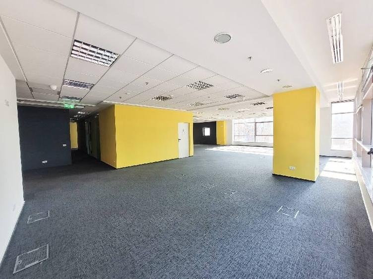 Birou, de 521 mp, în Aviației