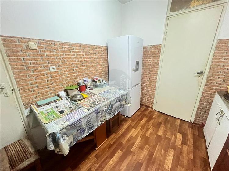 Apartament cu 2 camere decomandat, mobilat în Vasile Aaron