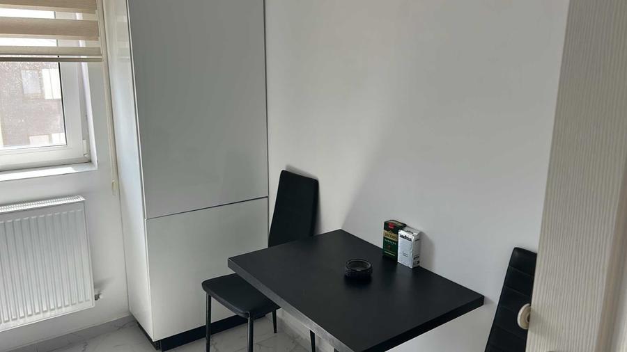 Apartament cu 2 camere decomandat în Valea Adâncă