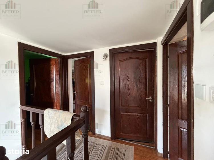 Casă cu 4 camere cu Teren 370 Mp în Berceni