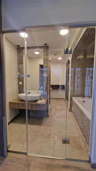 Penthouse cu 3 camere decomandat, mobilat în Copou