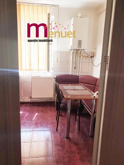 Apartament cu 2 camere în Piața Veche