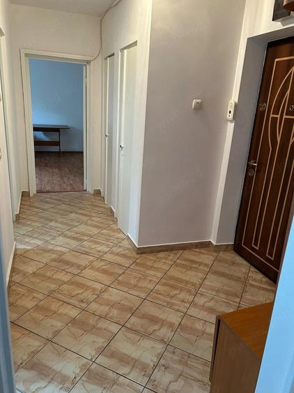 Apartament cu 2 camere decomandat în Mărăței