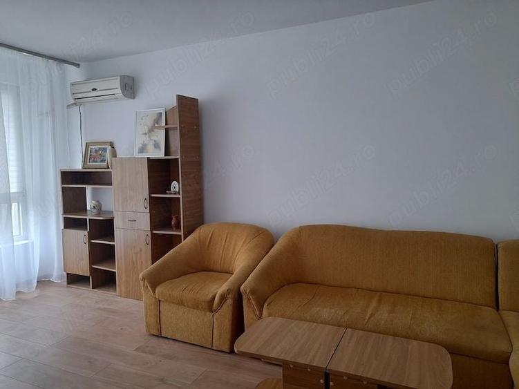 Apartament cu 3 camere decomandat în Grivița