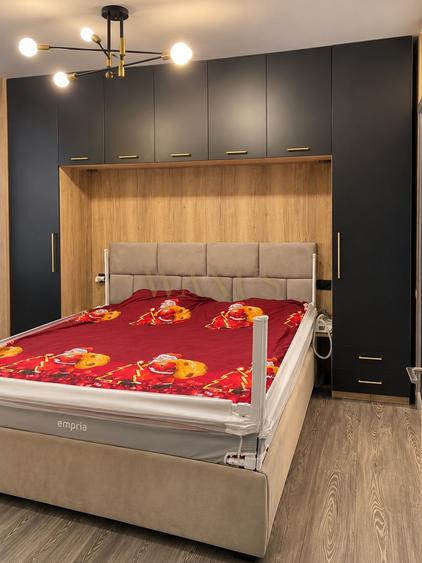 Duplex cu 5 camere cu Canalizare în Dezmir