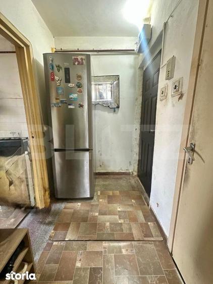 Apartament cu 3 camere decomandat în Calea București