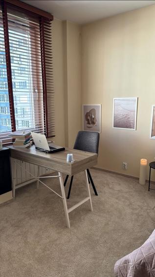 Apartament cu 2 camere decomandat în P-ța Victoriei