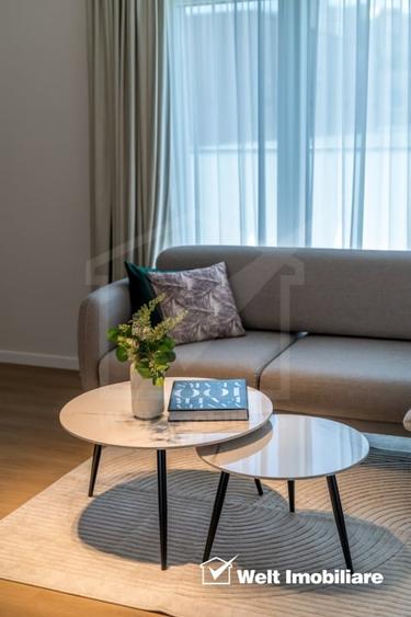 Apartament cu 3 camere semidecomandat, mobilat în Zorilor
