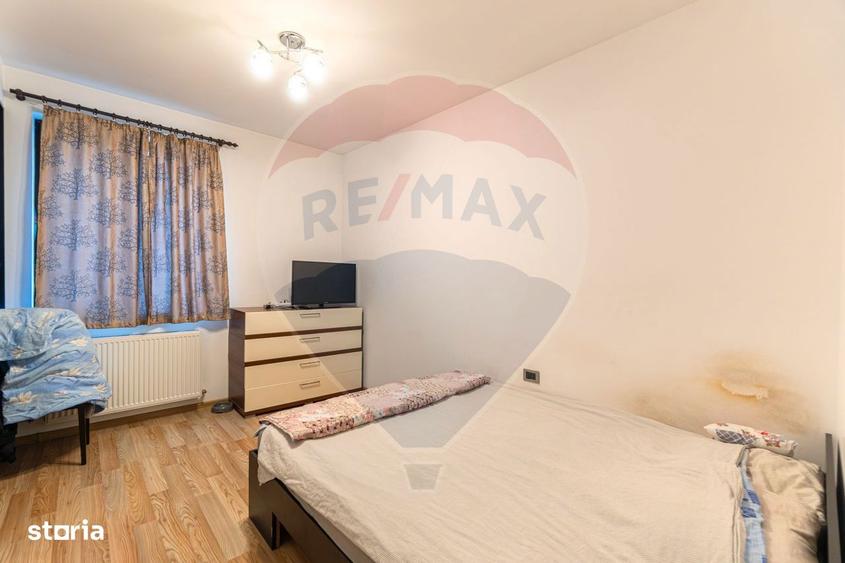 Apartament cu 3 camere decomandat în IAR
