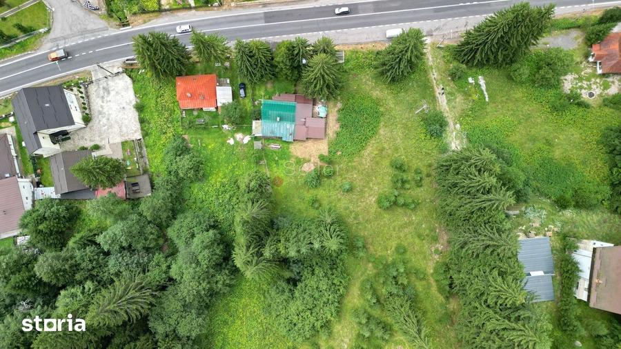 Teren de 9000 mp, în Malul Ursului