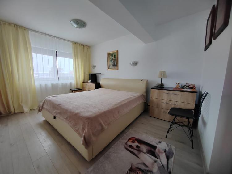 Casă individuală cu 3 camere cu Canalizare în Ștefăneștii de Jos