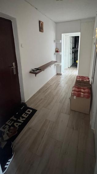 Apartament cu 2 camere decomandat în Sărata