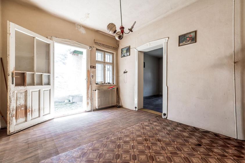 Casă individuală cu 3 camere cu Canalizare în Aradul Nou