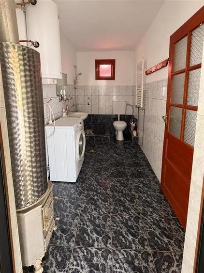 Casă cu 4 camere cu Teren 1439 Mp în Oșorhei