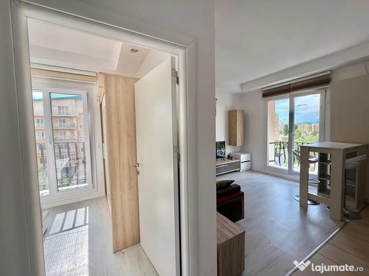 Apartament cu 2 camere semidecomandat în Ștefăneștii de Jos