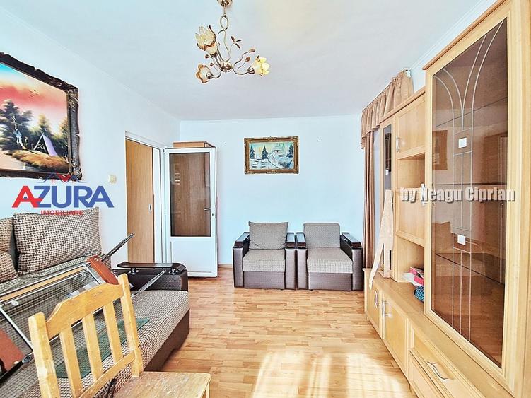 Apartament cu 2 camere semidecomandat, mobilat în Trivale