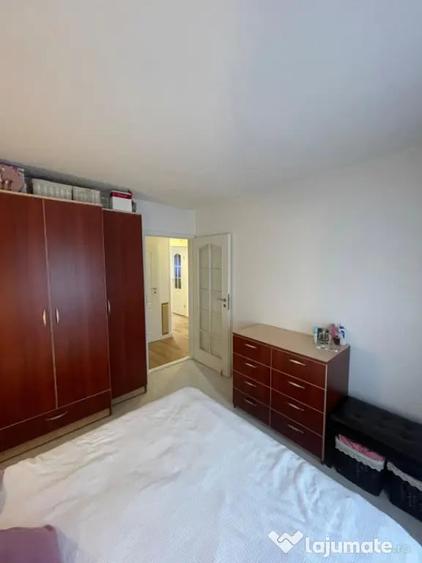 Apartament 3 camere, 70 mp + balcon 10 mp, zona Republicii - - 8
