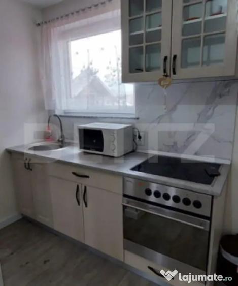 Casă cu 5 camere cu Teren 1000 Mp în Dorna Candrenilor