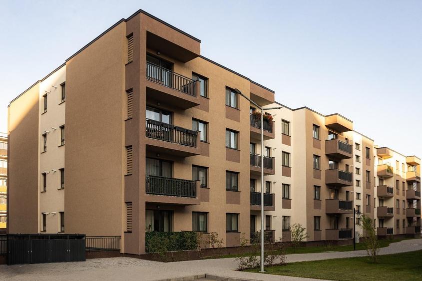 Apartament cu 3 camere decomandat în Tractorul — fotografia 1