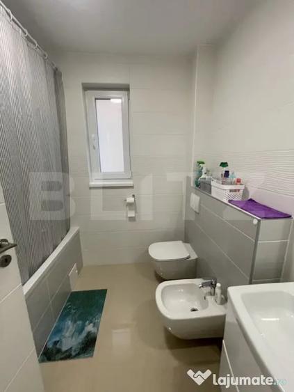 Casă cu 3 camere cu Teren 3500 Mp în Central