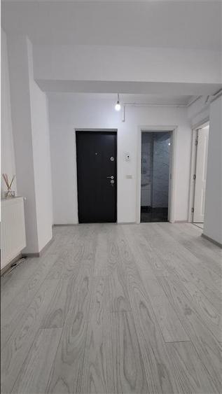 Apartament cu 3 camere decomandat în Valea Lupului