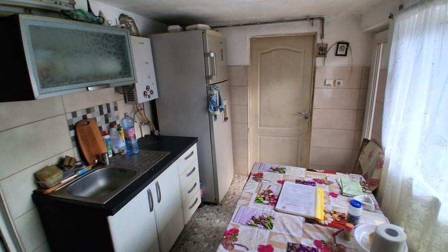 Casă individuală cu 4 camere cu Teren 1600 Mp în Autogară