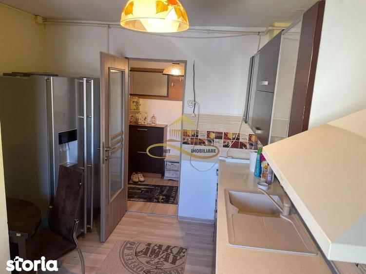 Apartament cu 3 camere decomandat în Bistrița Lac