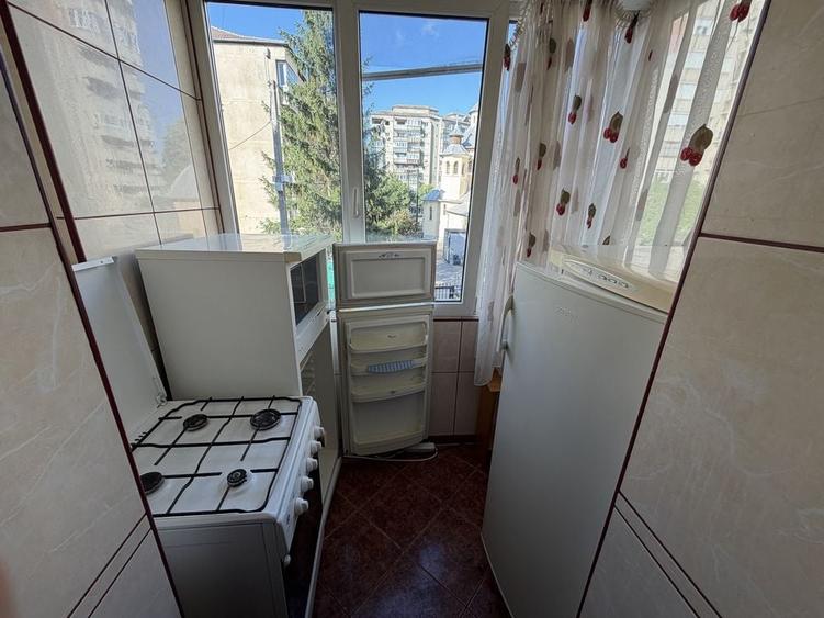 Apartament cu 2 camere decomandat în Nufărul