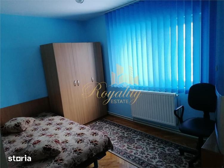 Apartament cu 2 camere semidecomandat, mobilat în Est