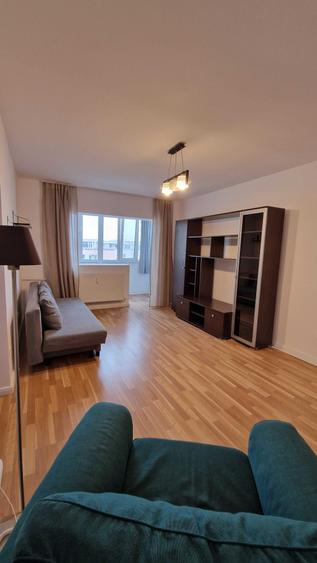 Apartament cu 2 camere semidecomandat în Iancului