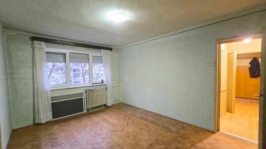 Ap 3 cam tip T de vânzare, str Războieni-AP1467 - 1